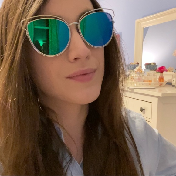 • Bundles • - Picture 15 of 16